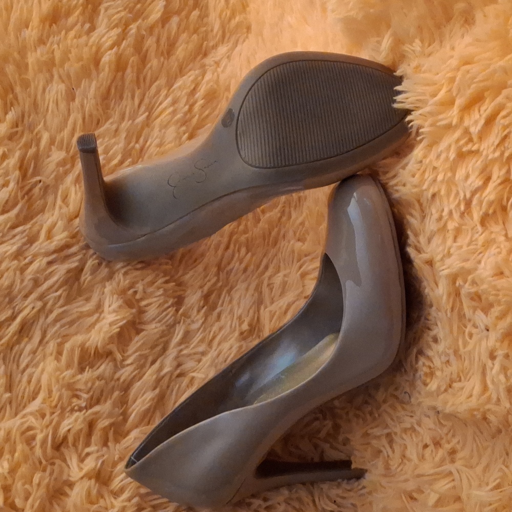 Jessica Simpson Nude Color Heel